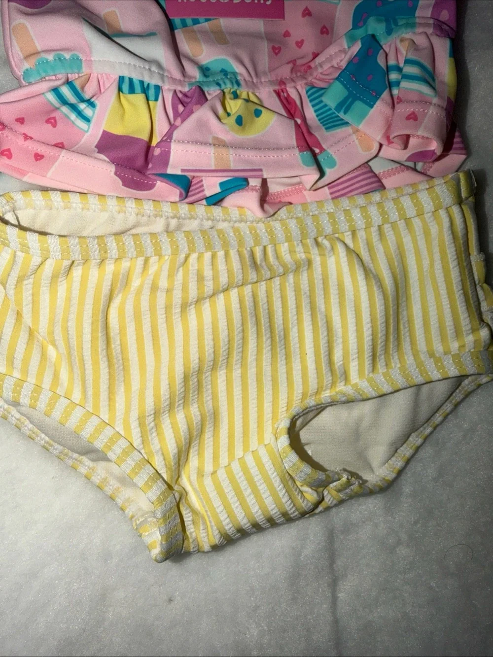 New baby girls RuffleButts Swimsuit Size 3-6 months